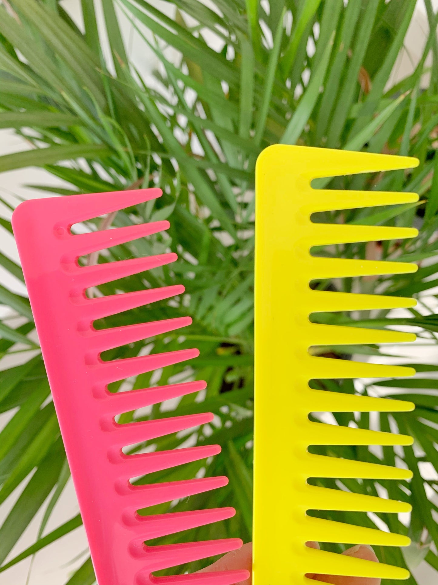 Detangling Wide-Tooth Comb Fluo Pink